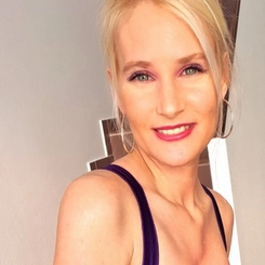 Noémi eső masszázs profilkép