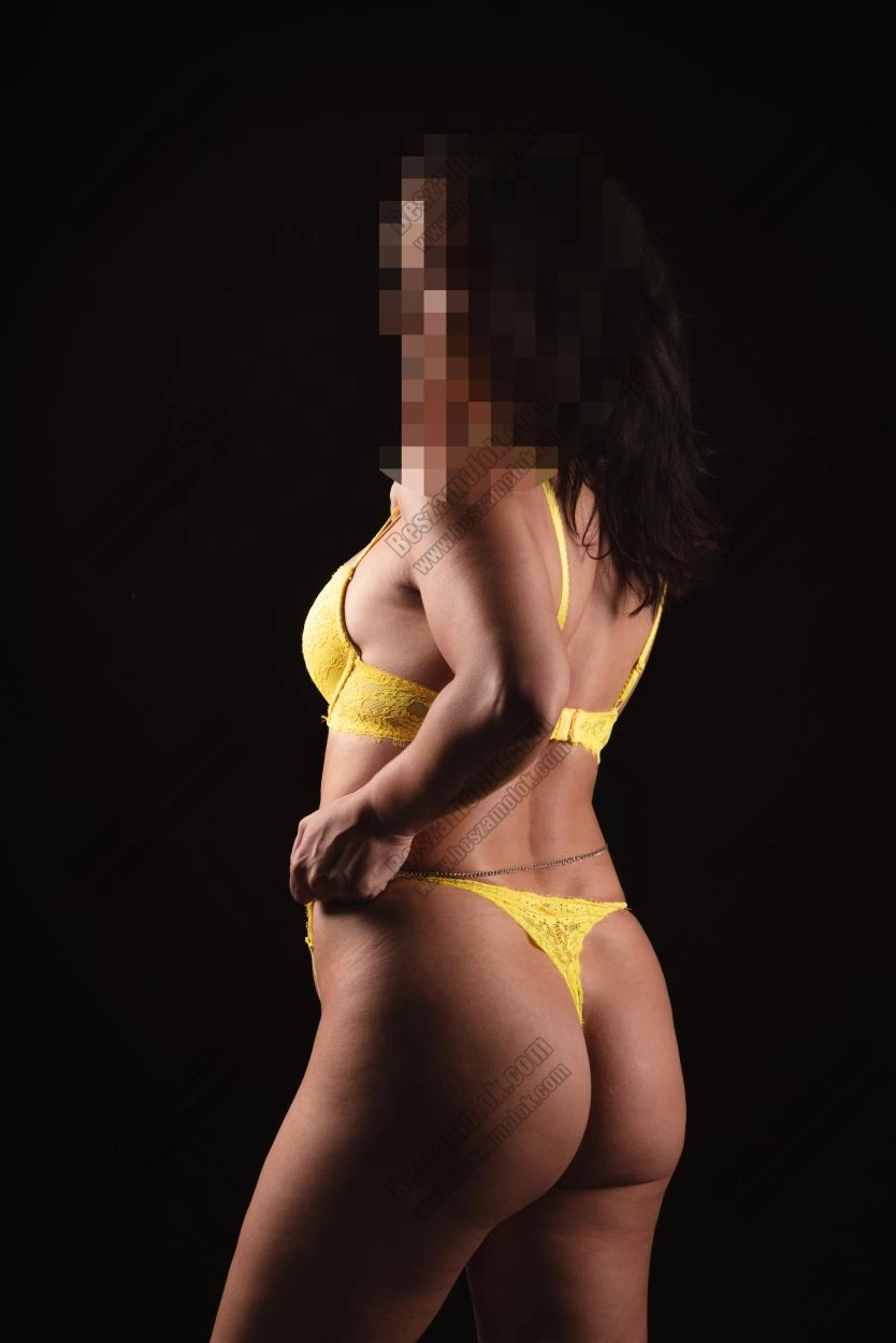 Maja - +36 70 545 2186 - ESZO masszazs foto