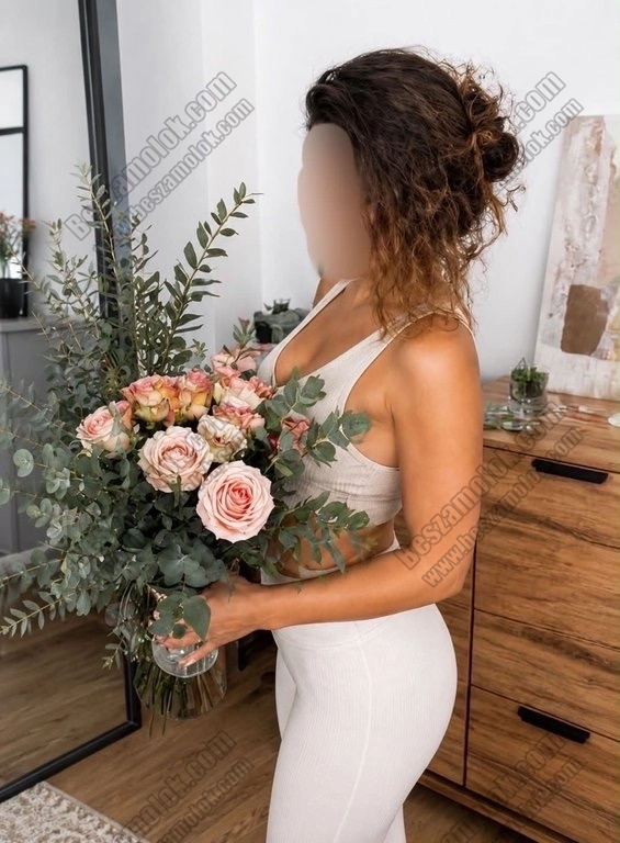 Olivia - +36 30 822 2825 - ESZO masszazs foto