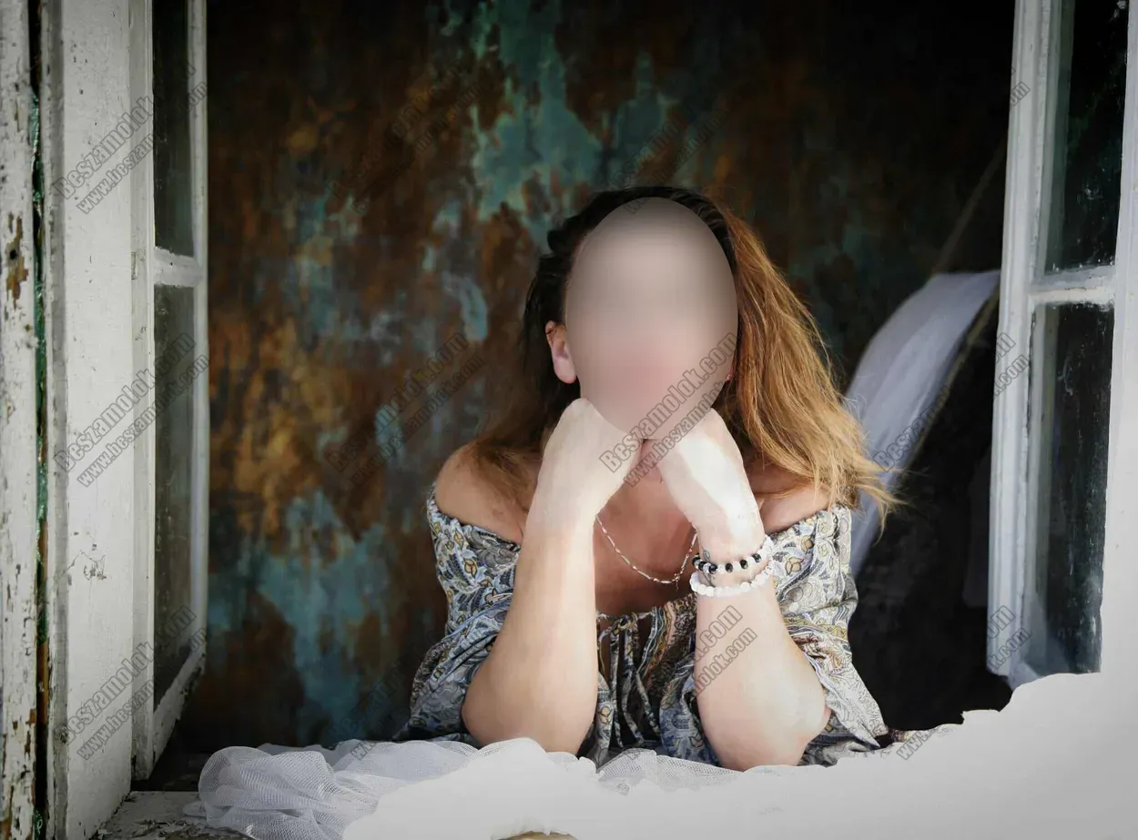 Réka ESZO masszazs hirdeto kepes profil - eszo-masszazs.hu Réka - +36 20 775 1870 - ESZO masszazs foto